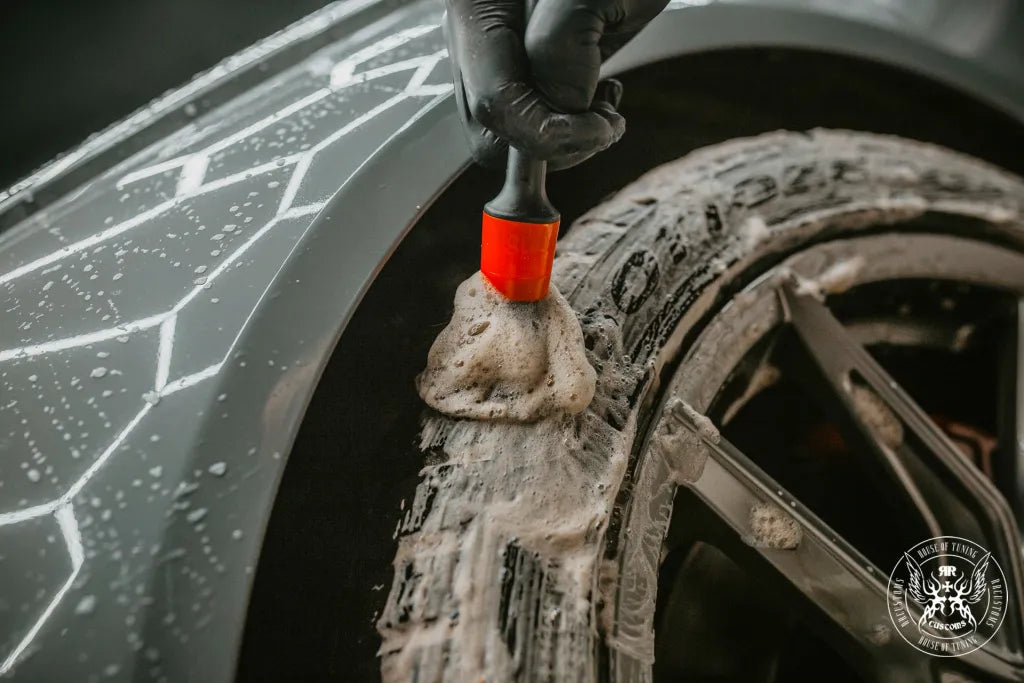 Tire & Rubber Cleaner