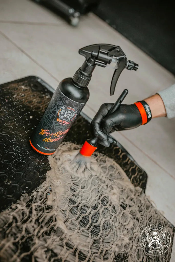Tire & Rubber Cleaner